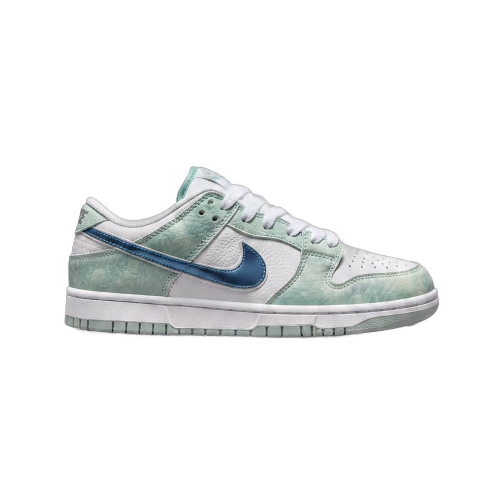 Nike SB Dunk Low Dragon