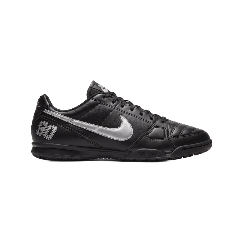 Nike Total 90 negra 