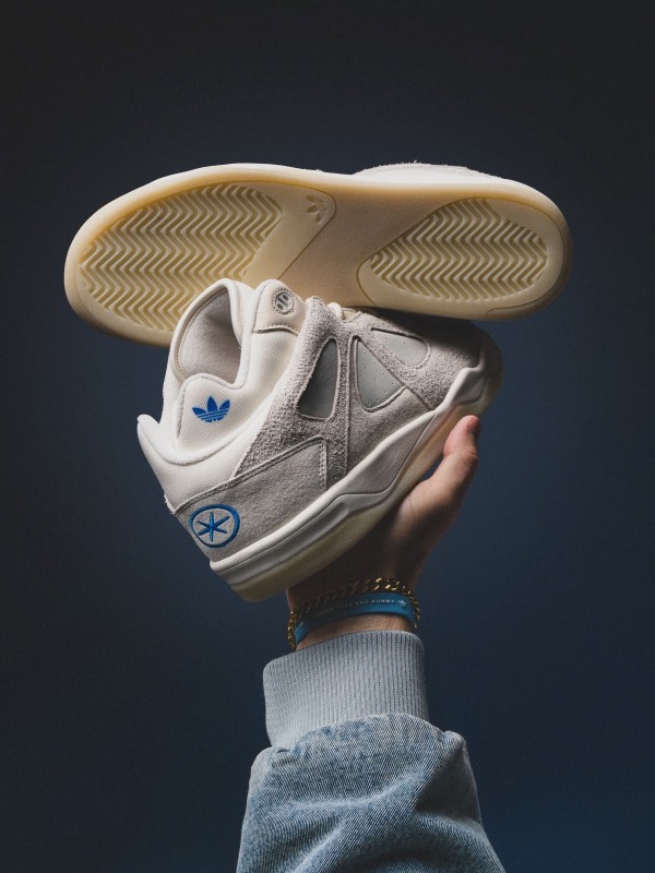 Adidas bad bunny BEISH